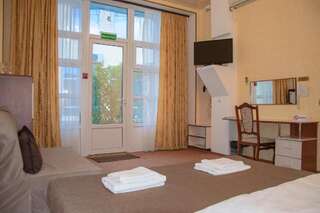 Гостиница Дионис Балаклава Улучшенный двухместный номер с 1 кроватью-12
